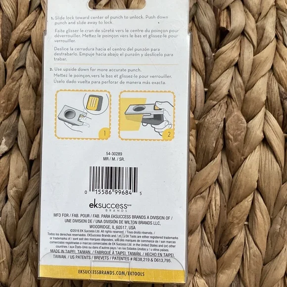 Mr. Paper whole punch - Picture 2 of 3